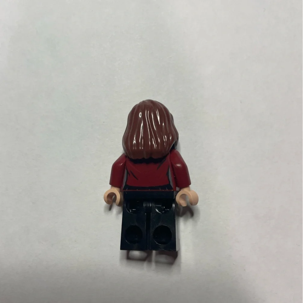 LEGO Marvel Scarlet Witch Minifigure sh174 Super Hero Avengers 76031 Wanda - Picture 2 of 2